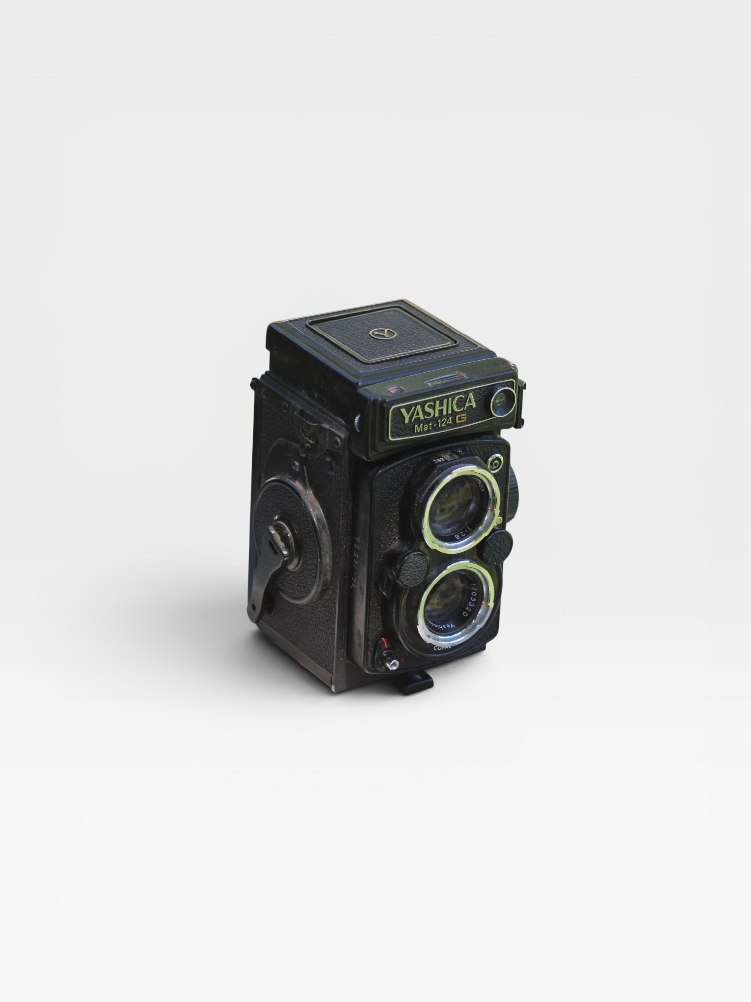 Yashica Mat 124g